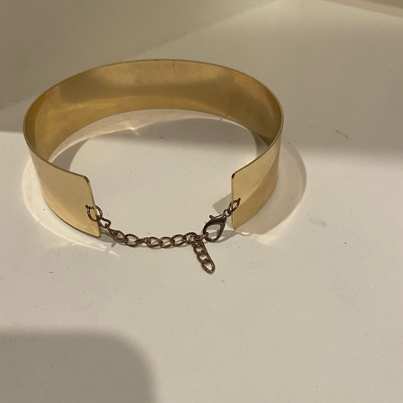 Gold color choker necklace - Picture 5 of 5